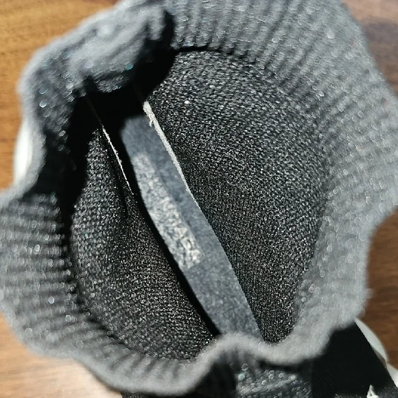 Balenciaga Black and White Sock Sneakers - Picture 9 of 10